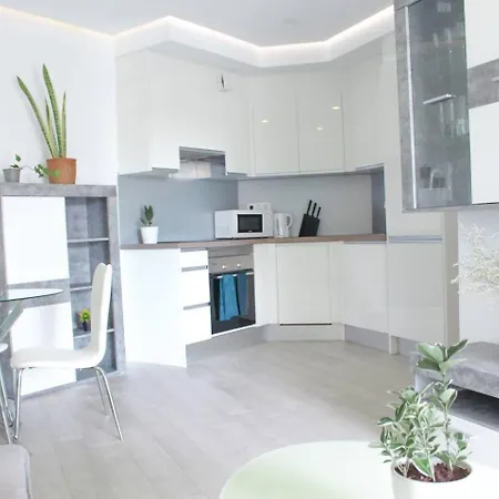 Ocean Garden 509 With Sunny Terrace דירה